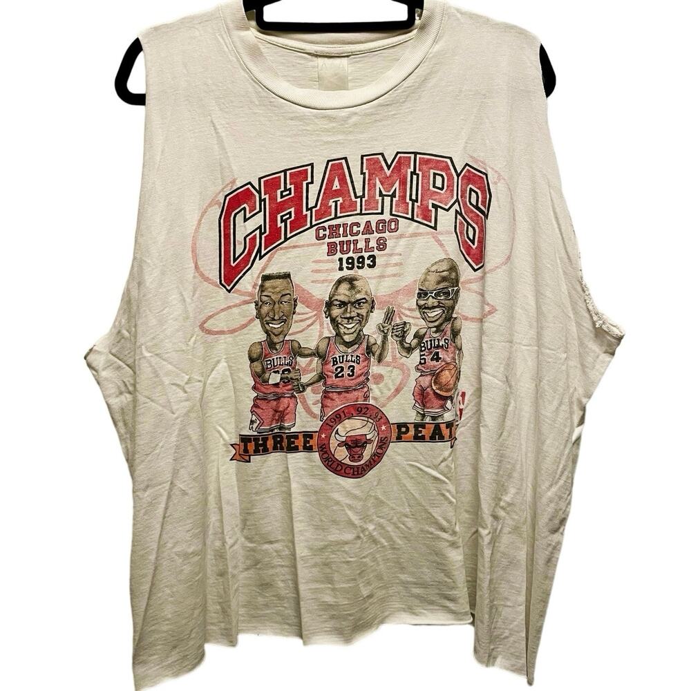 Vintage 90s Chicago Bulls Champs 3 Peat Jordan Pippen and Grant Chopped Shirt L